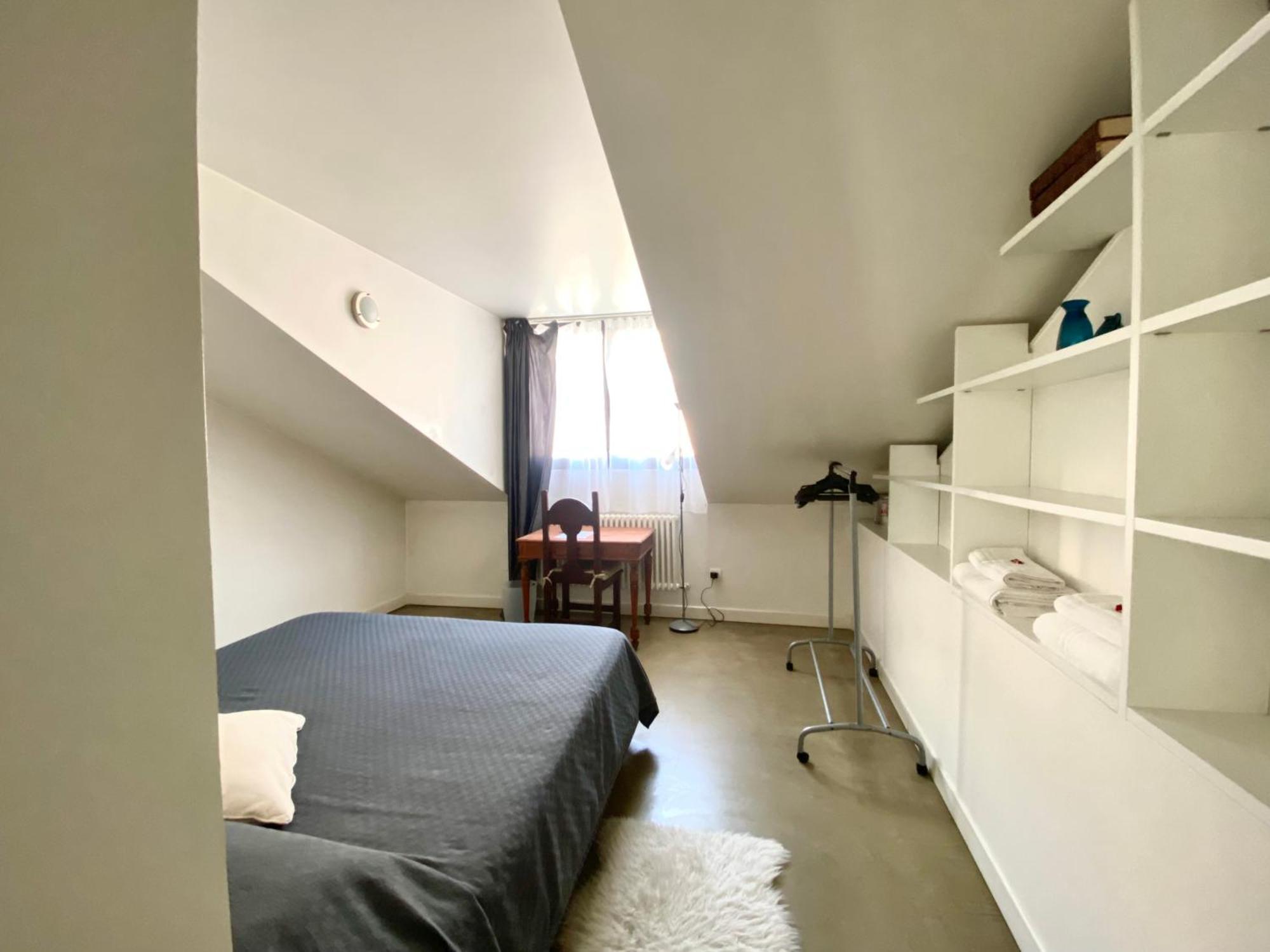 Sant Ambrogio Courtyard Room In Shared Flat Milánó Kültér fotó