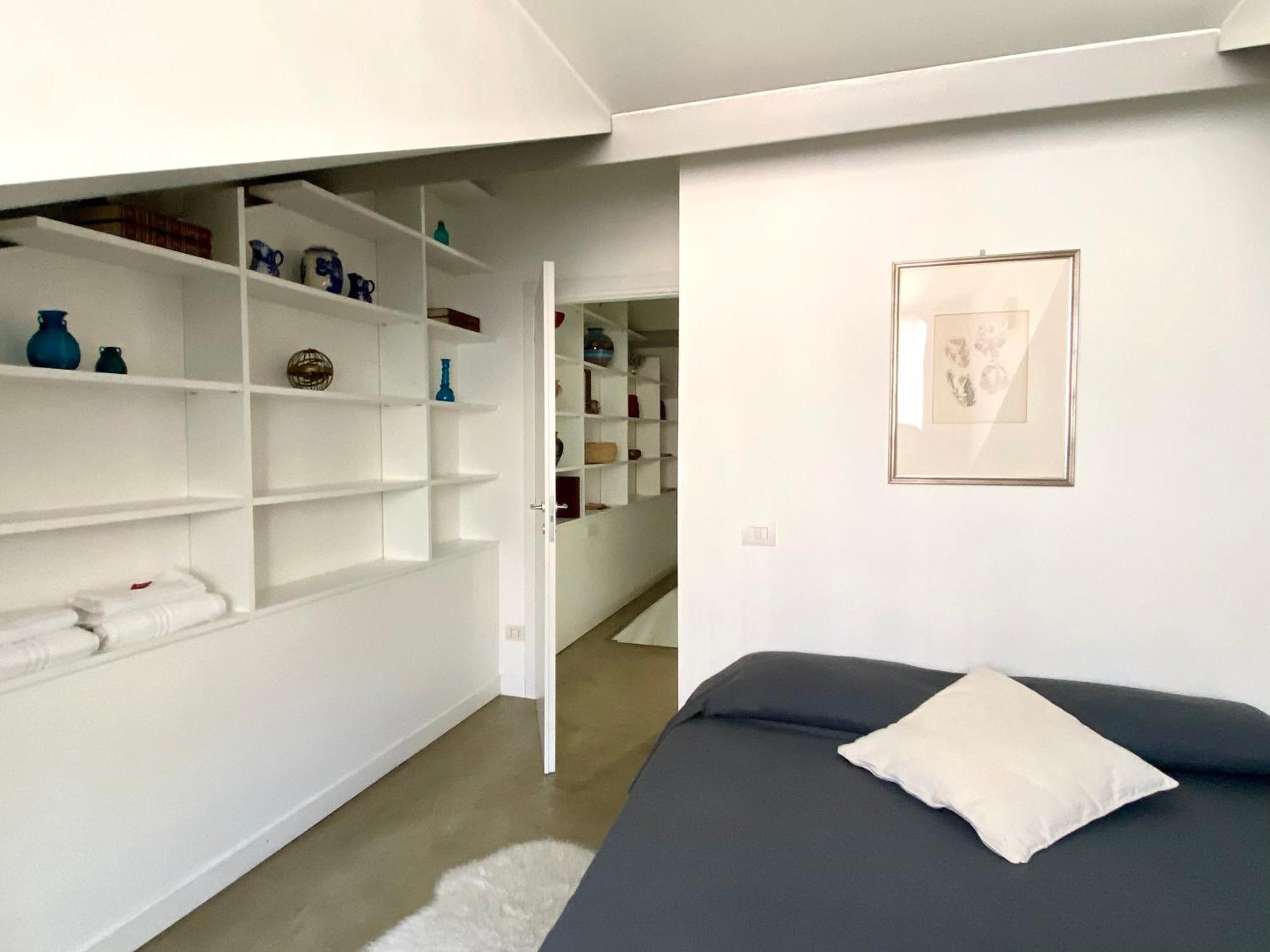 Sant Ambrogio Courtyard Room In Shared Flat Milánó Kültér fotó
